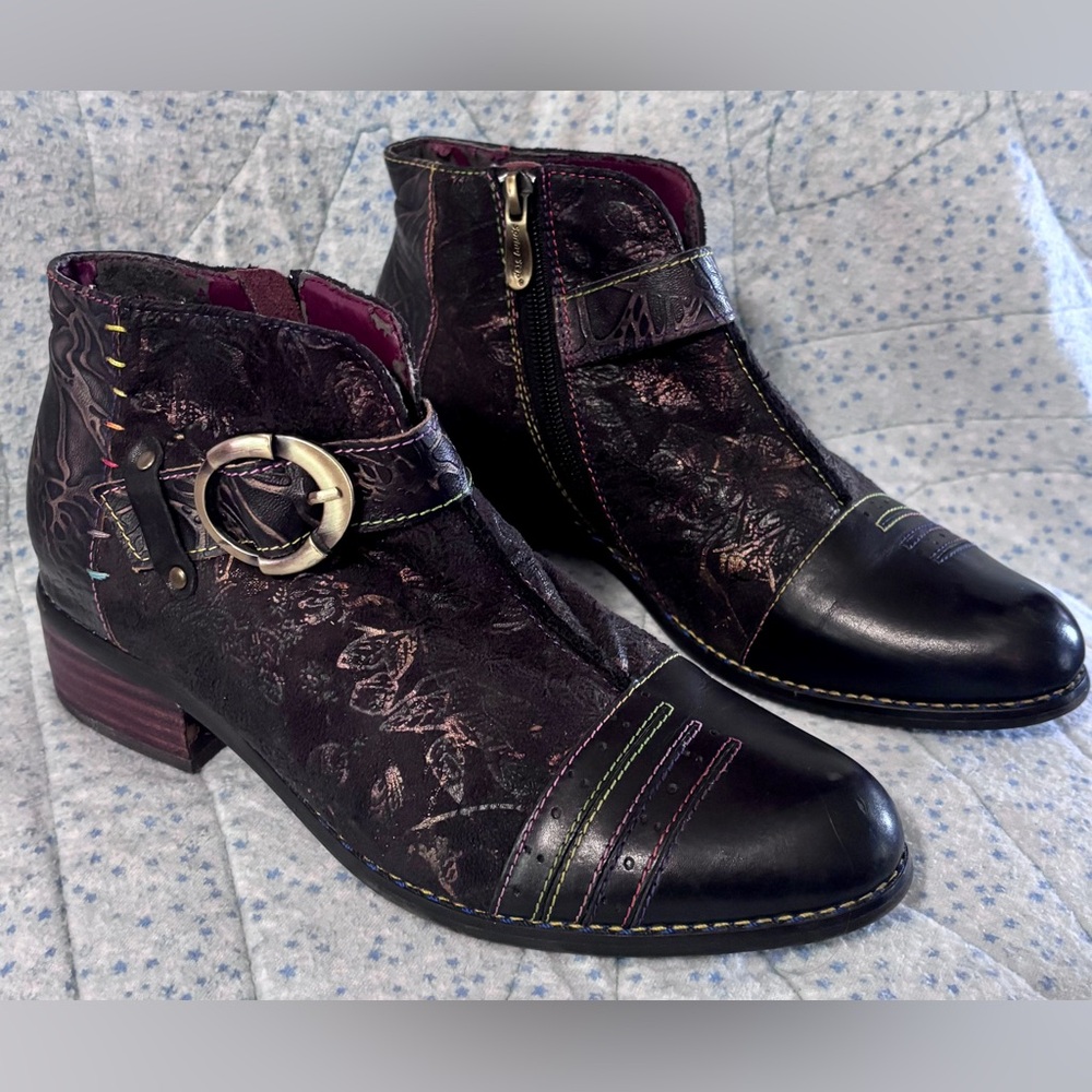 L’Artiste Spring Step Suede Leather Georgiana Booties Iridescent size 38 US 7.5